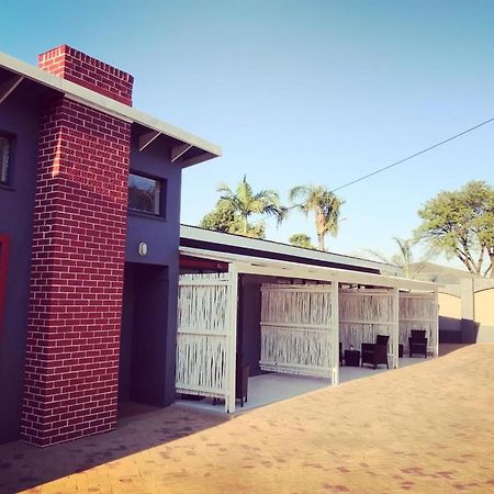 The Red Chimney Hotel Pretoria-Noord Kültér fotó